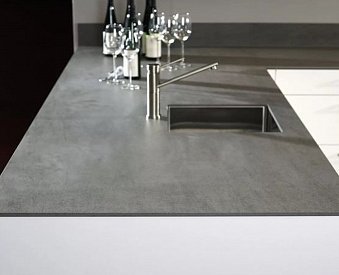 Г образная кухонная столешница из керамогранита шириной до 60 см (толщиной от 13 до 20 мм)